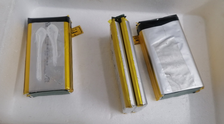 باطری لیتیومی پلیمر 1260110با ظرفیت نامی 20000mAh استوک